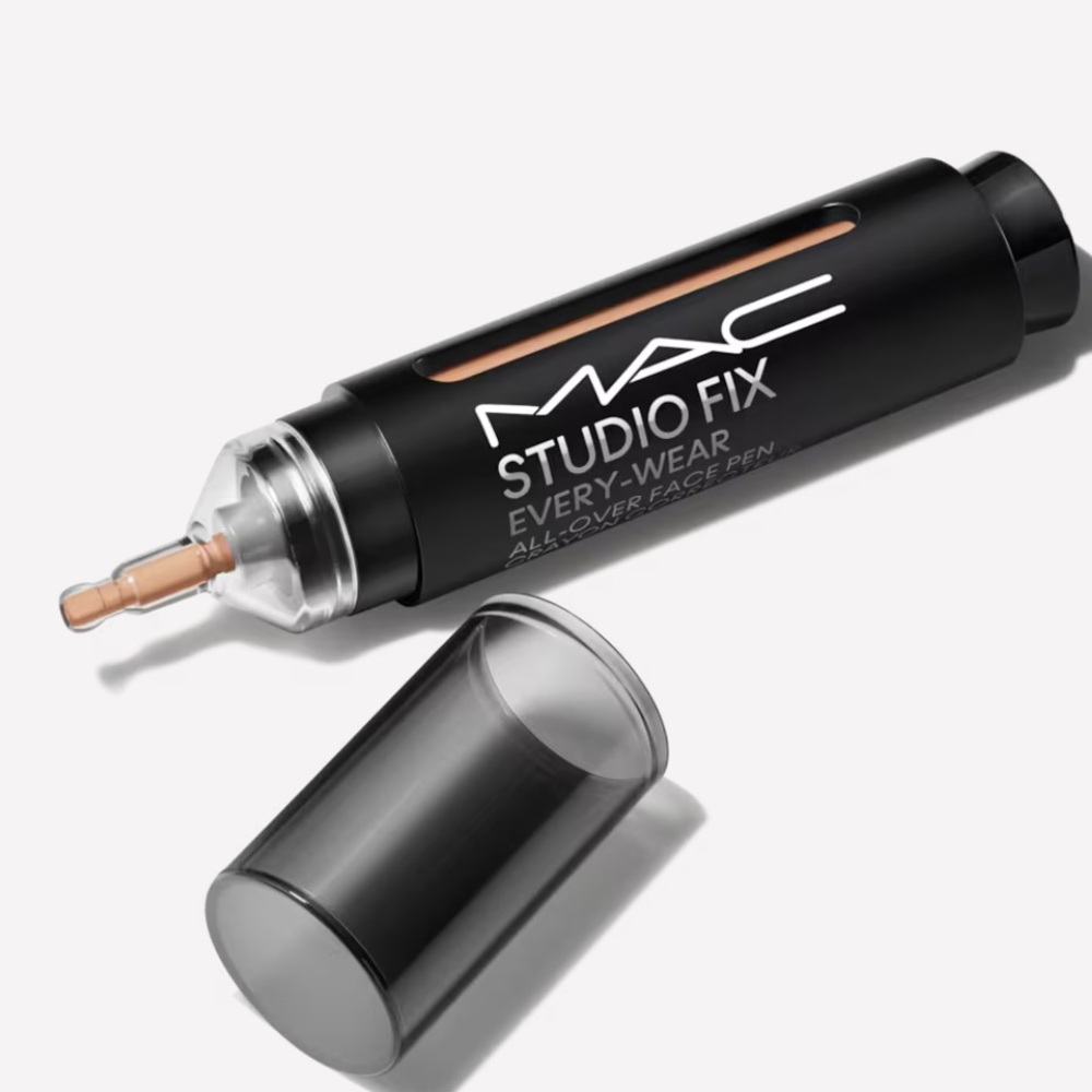 Mac cosmetics- NW18 - New